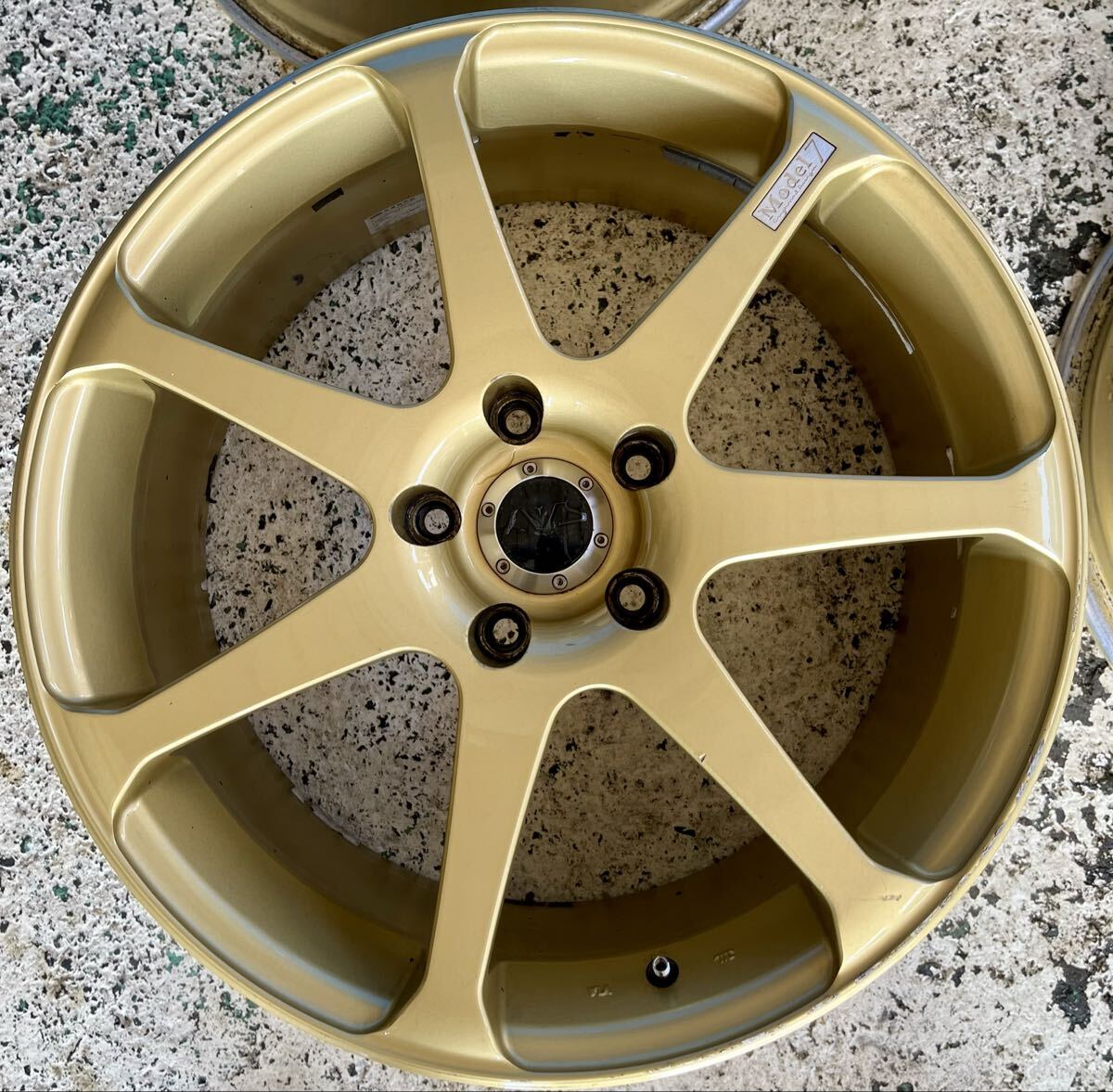 AVS Model 7